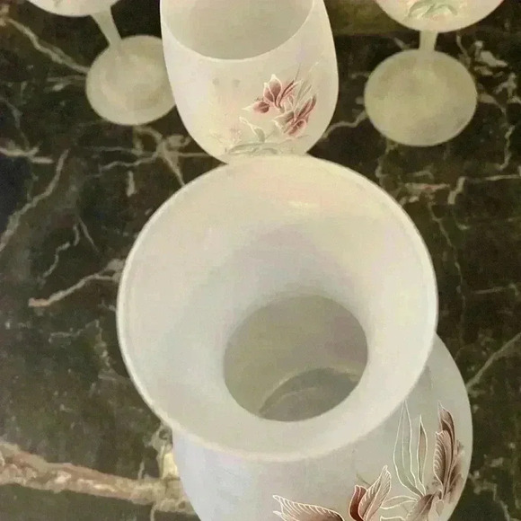 Vintage Frosted Glass Wine Decanter & Glass Set - Picture 12 of 16